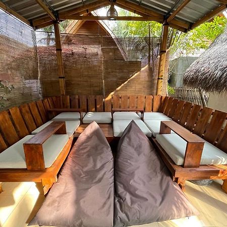 Nelly Homestay Gili Air Exterior photo